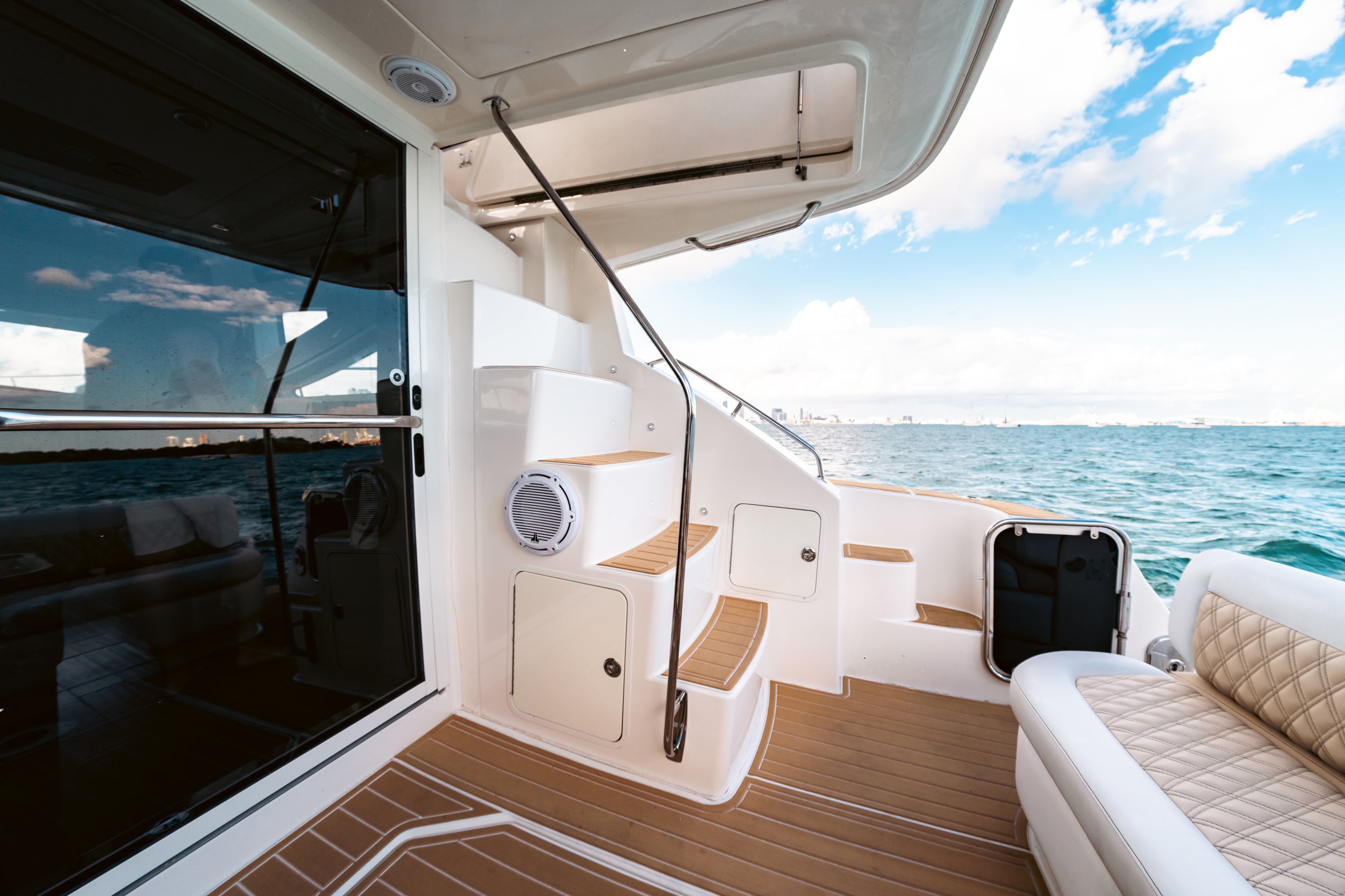 55ft Sail la Vie