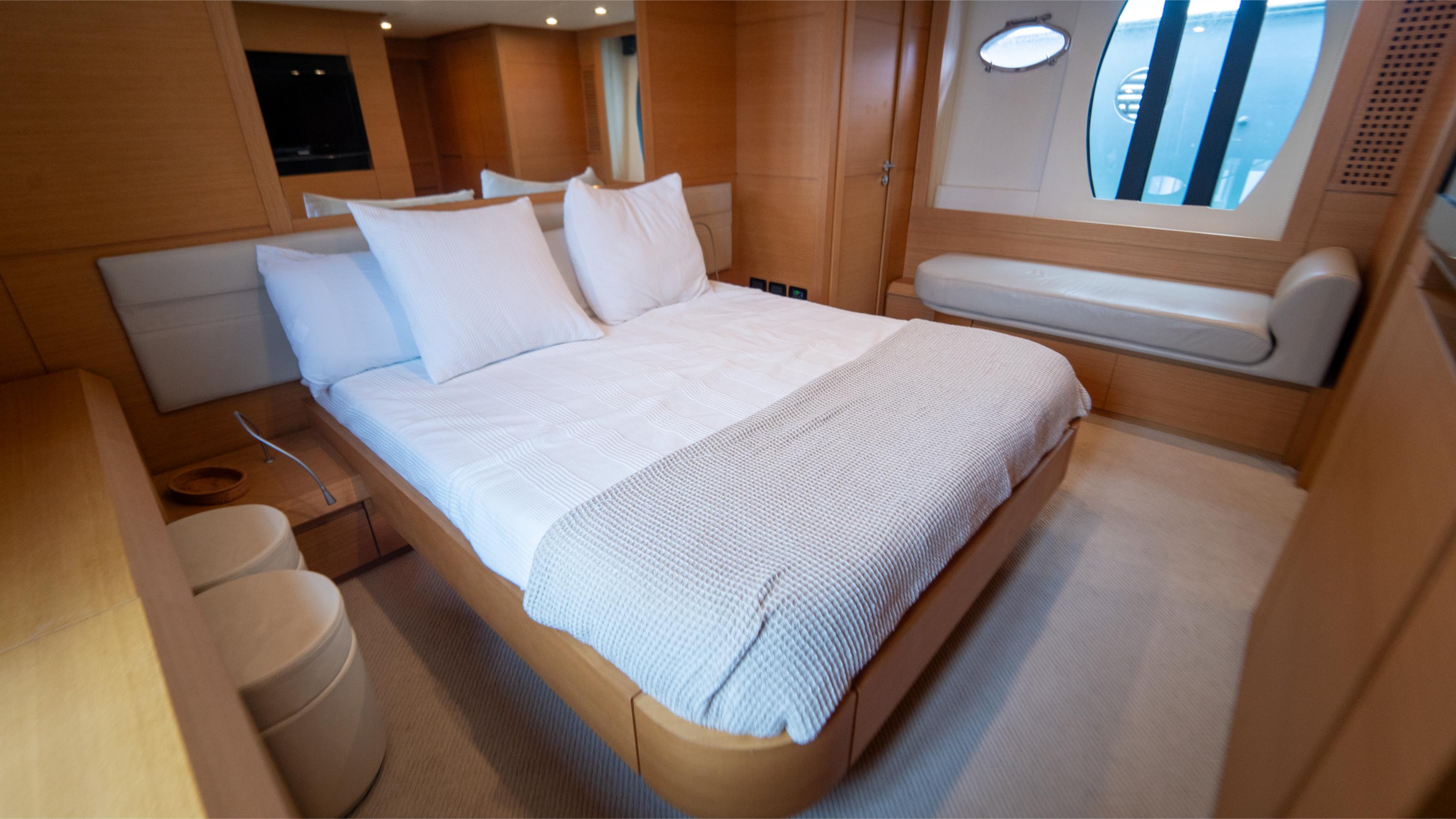 64ft Pershing
