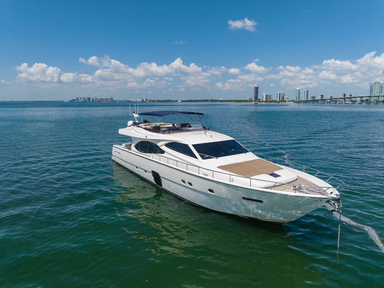 85FT Ferretti "Destiny"