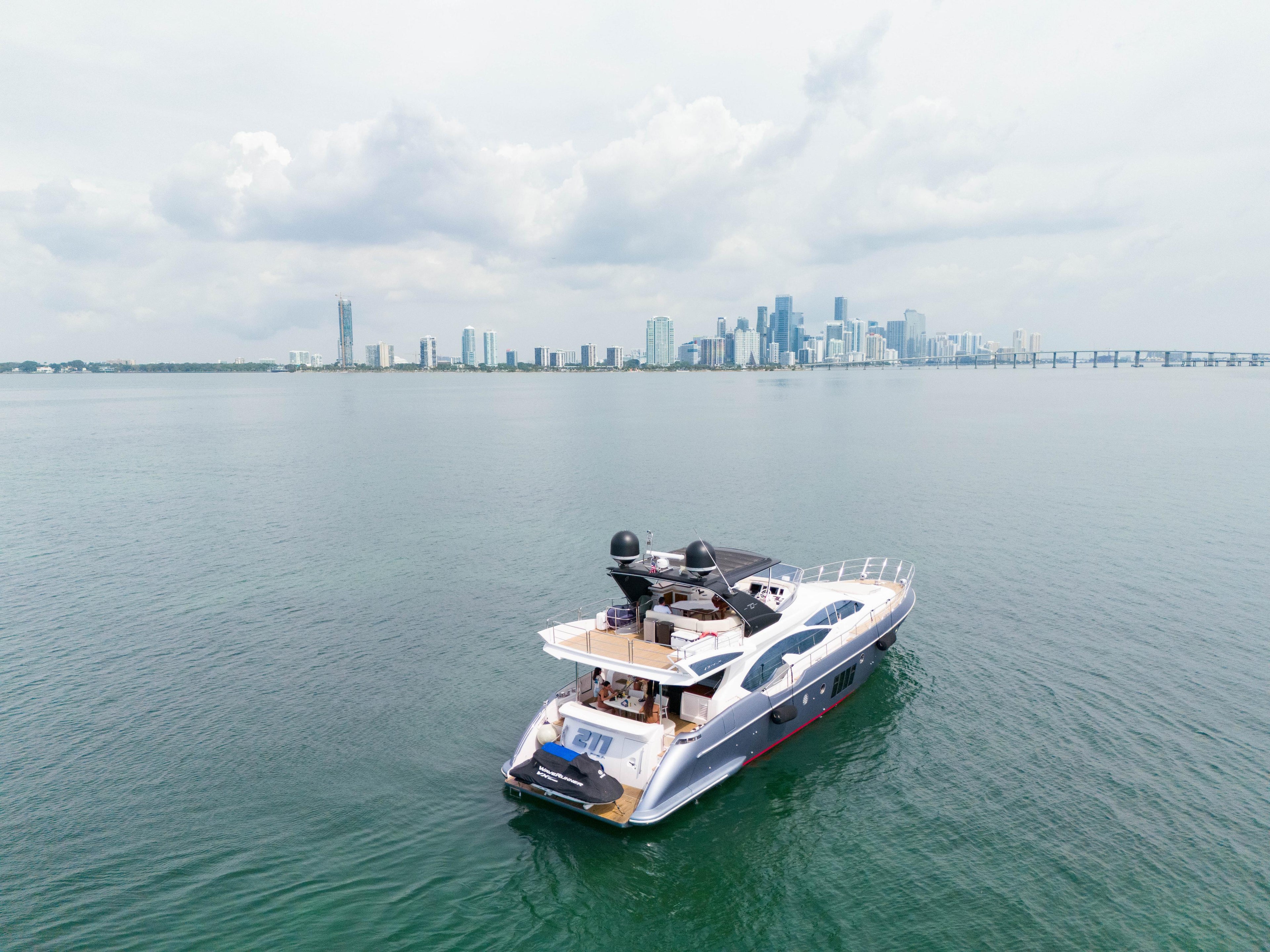 70FT Azimut