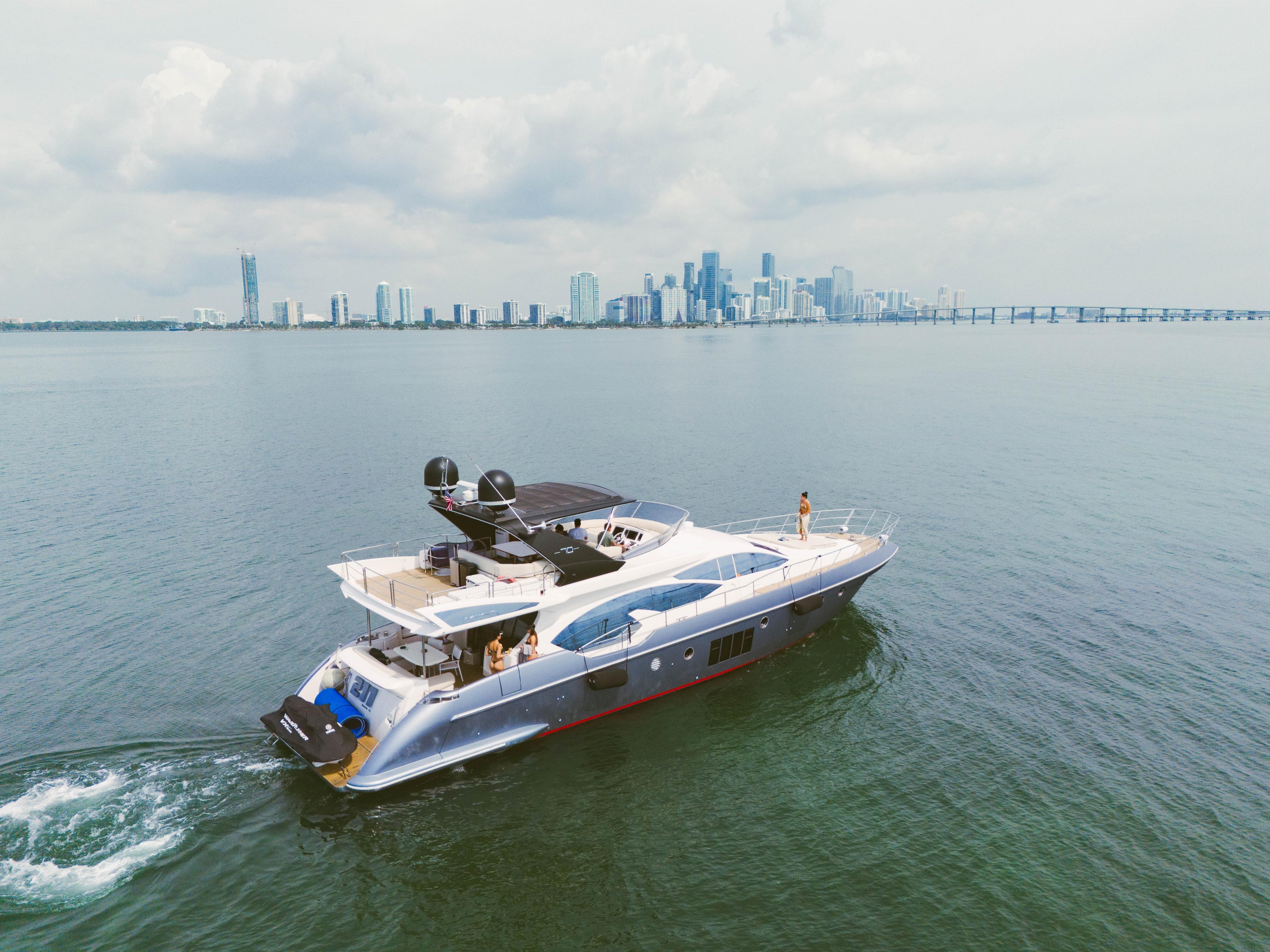 70FT Azimut