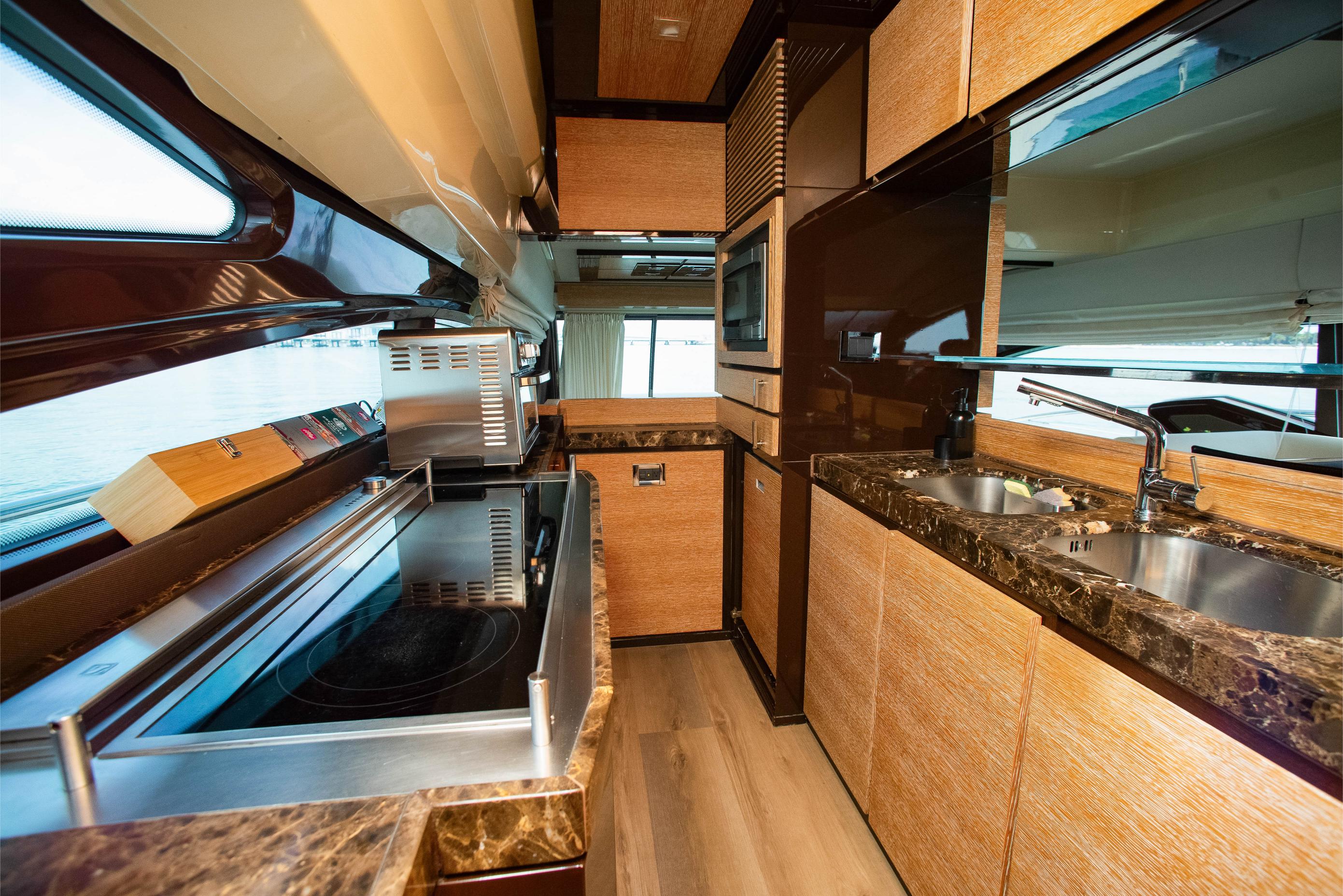 70FT Azimut