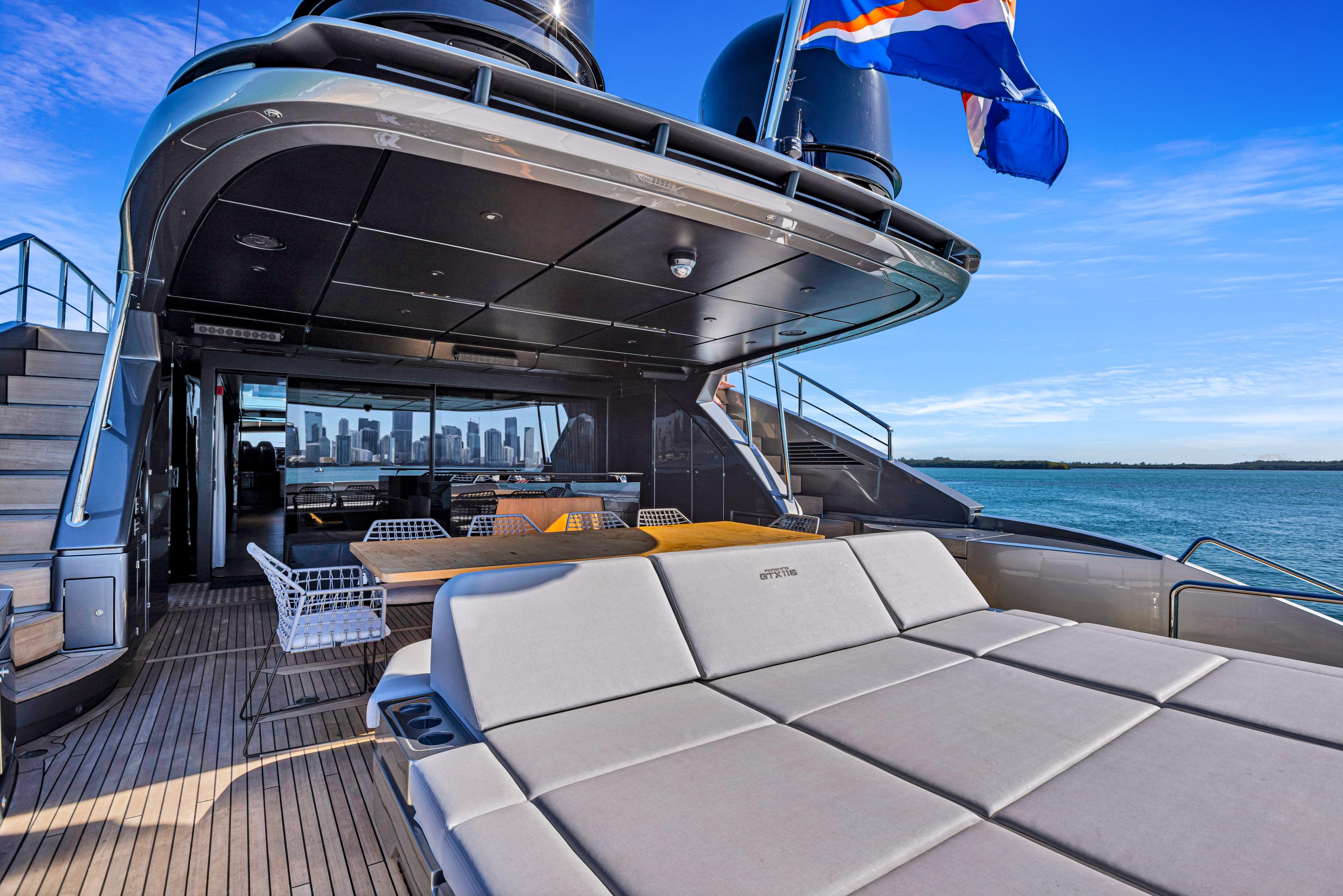 116 FT Pershing GTX