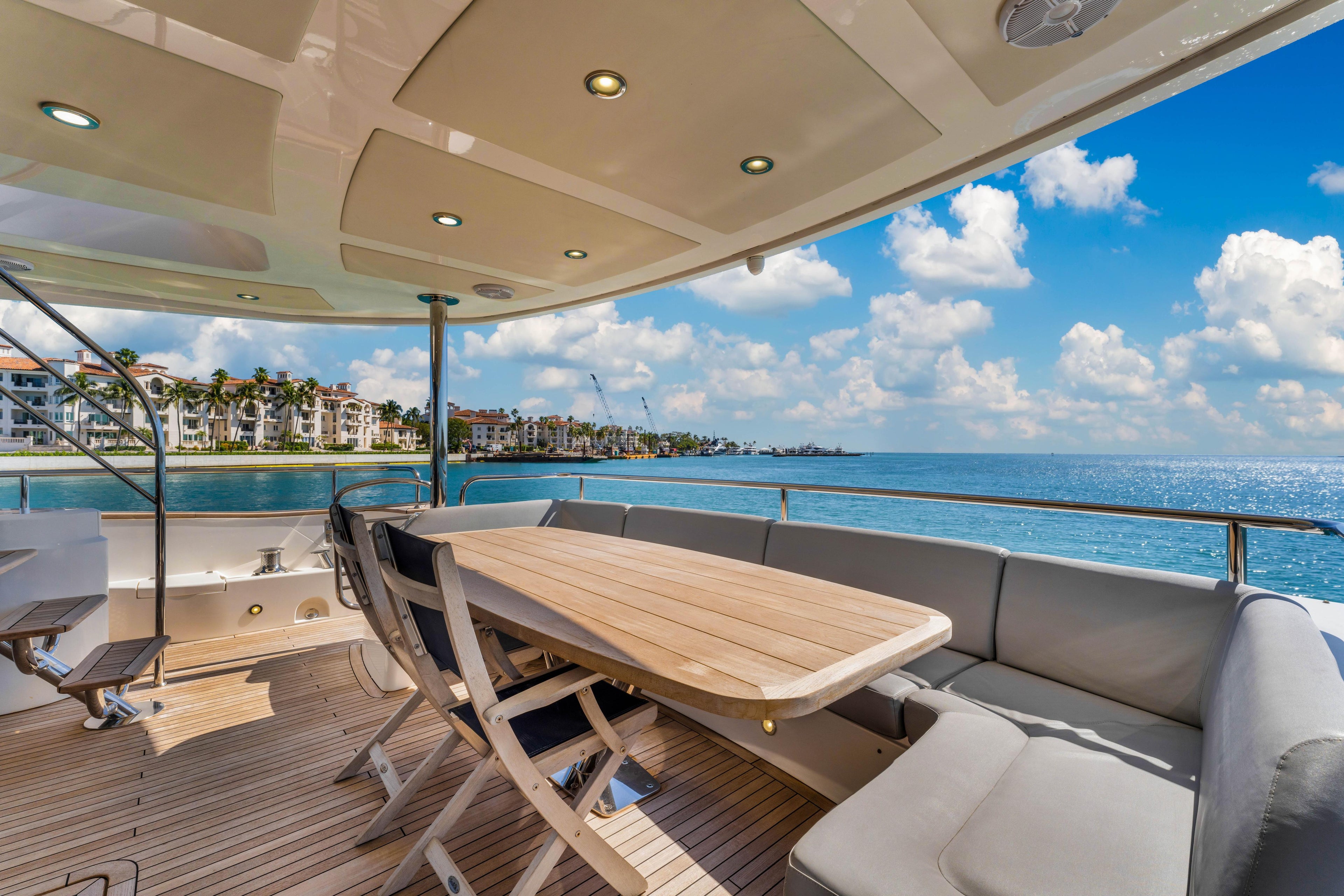 96FT Sunseeker