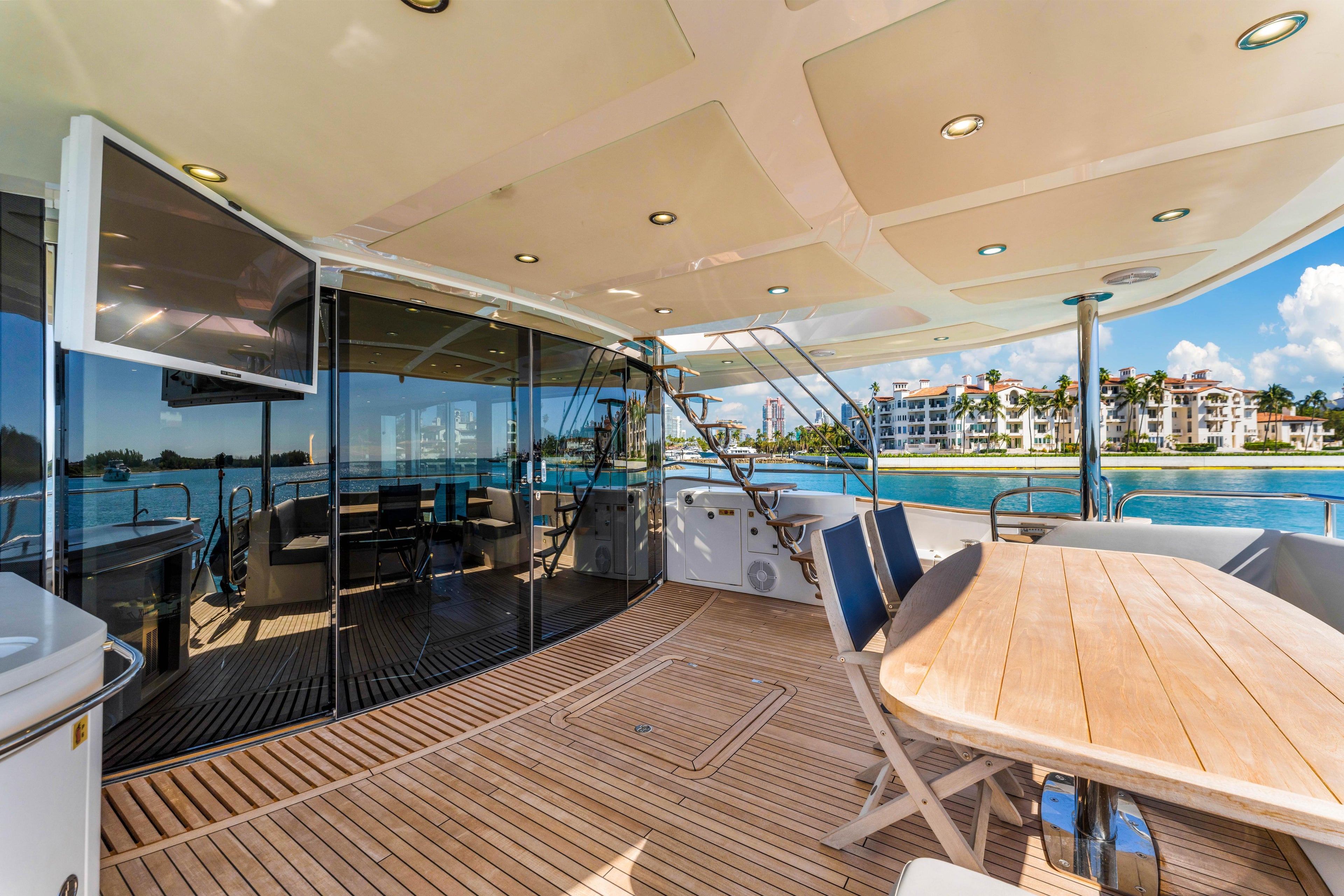 96FT Sunseeker