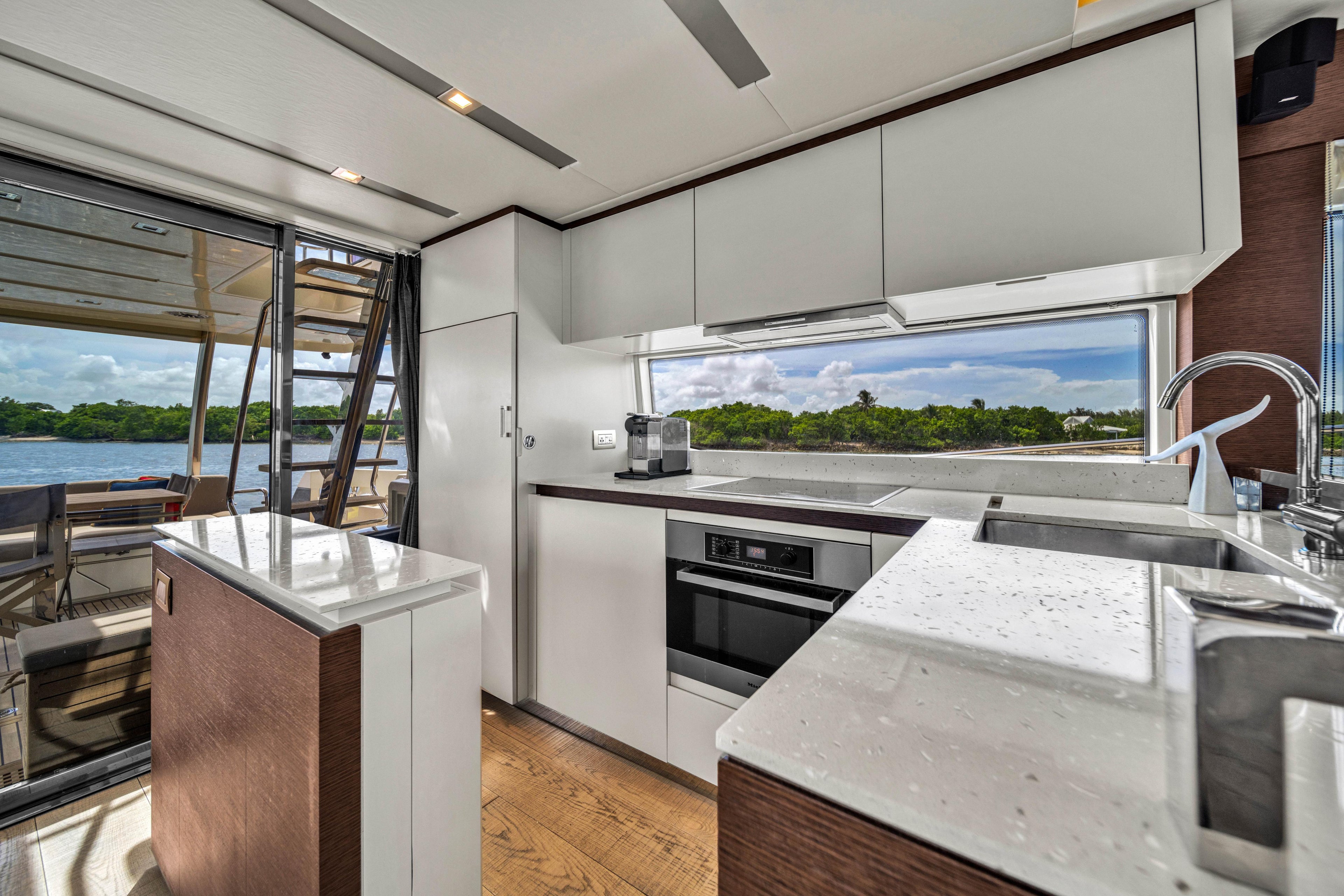 75FT Prestige