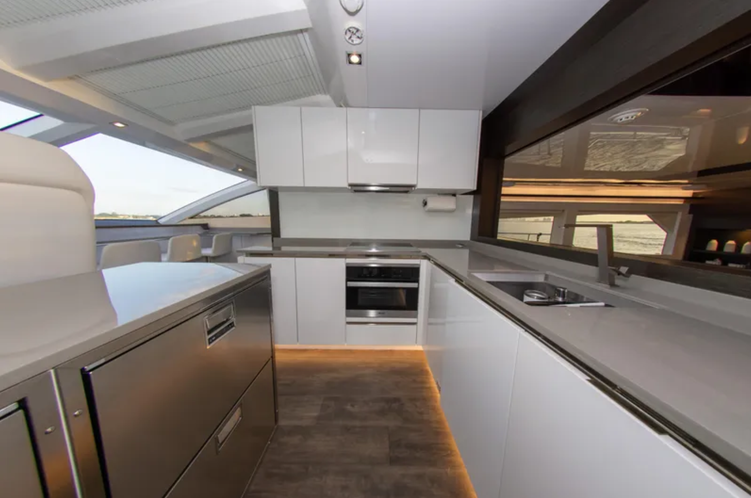 82ft Pearl