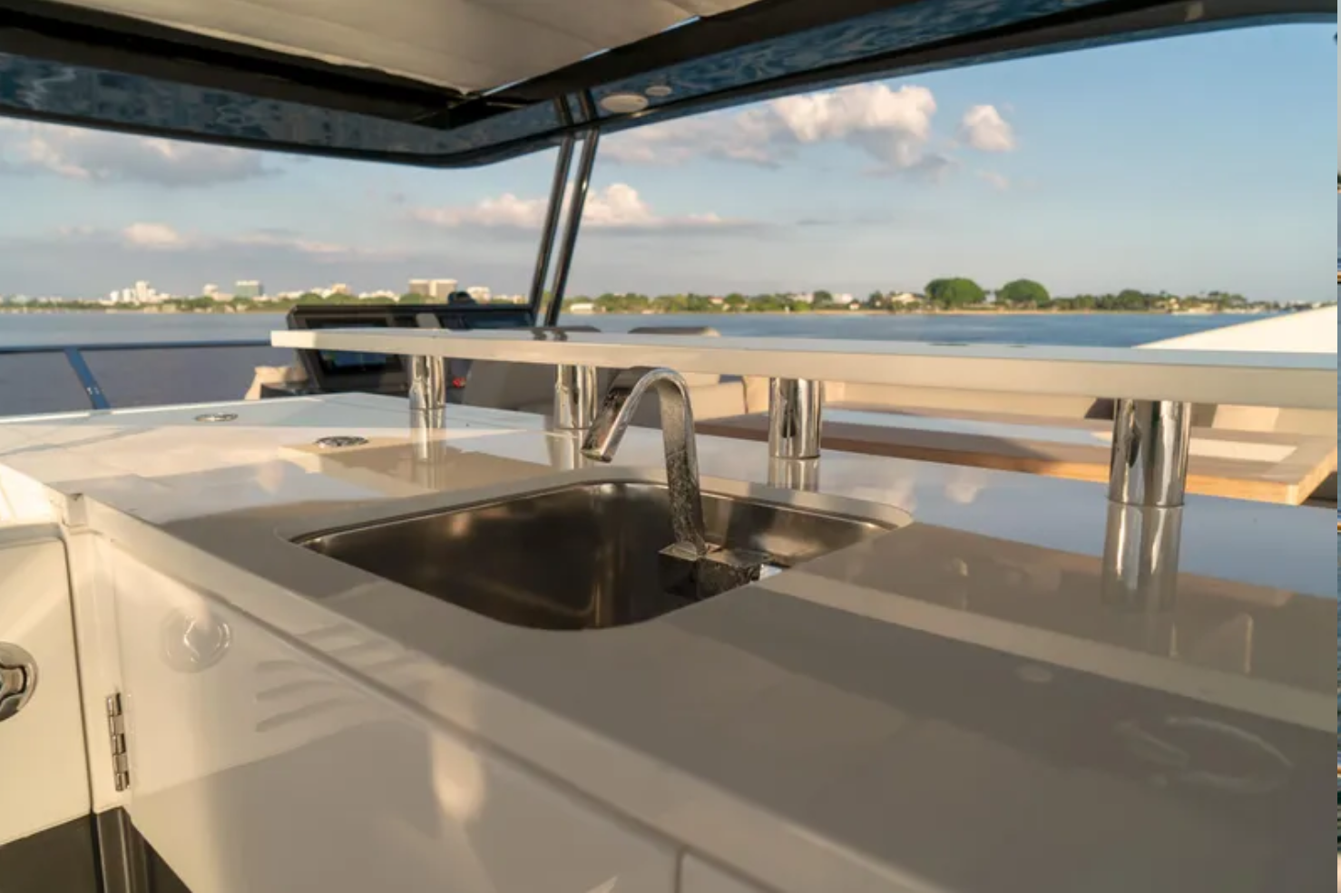 82ft Pearl