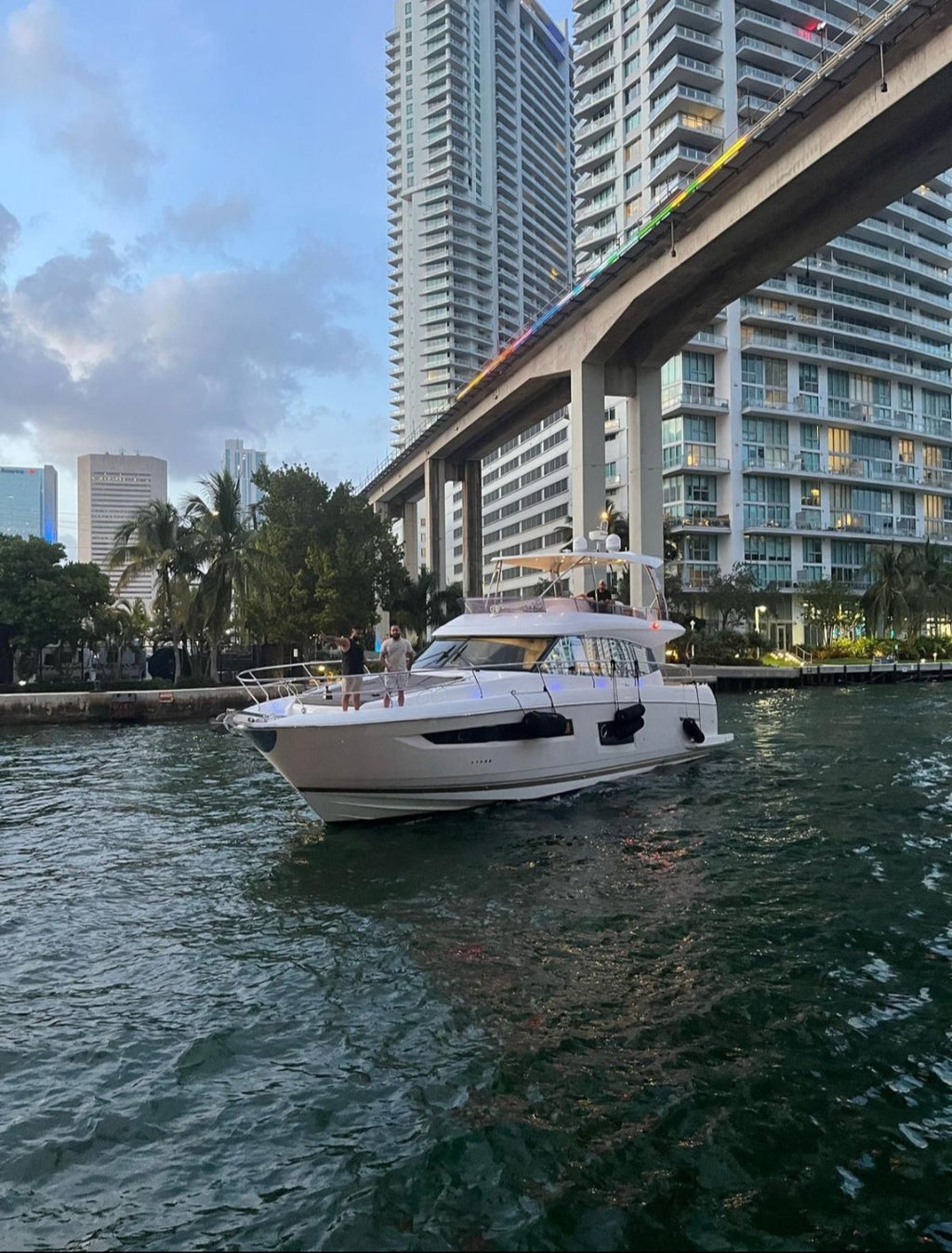 60 FT Prestige