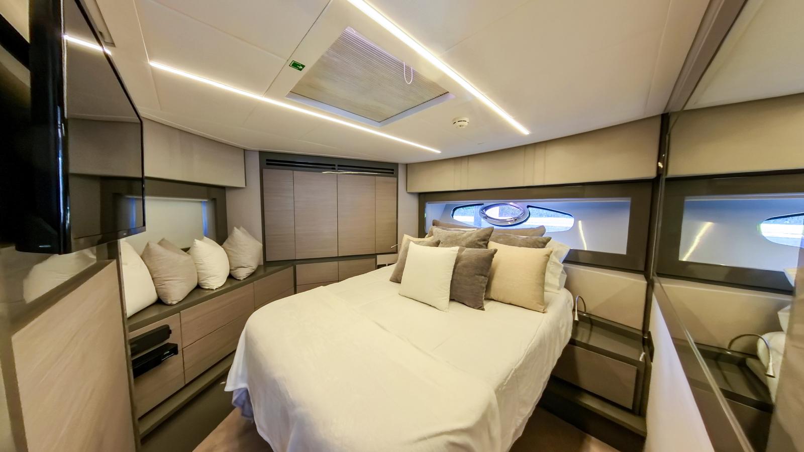 62ft Pershing