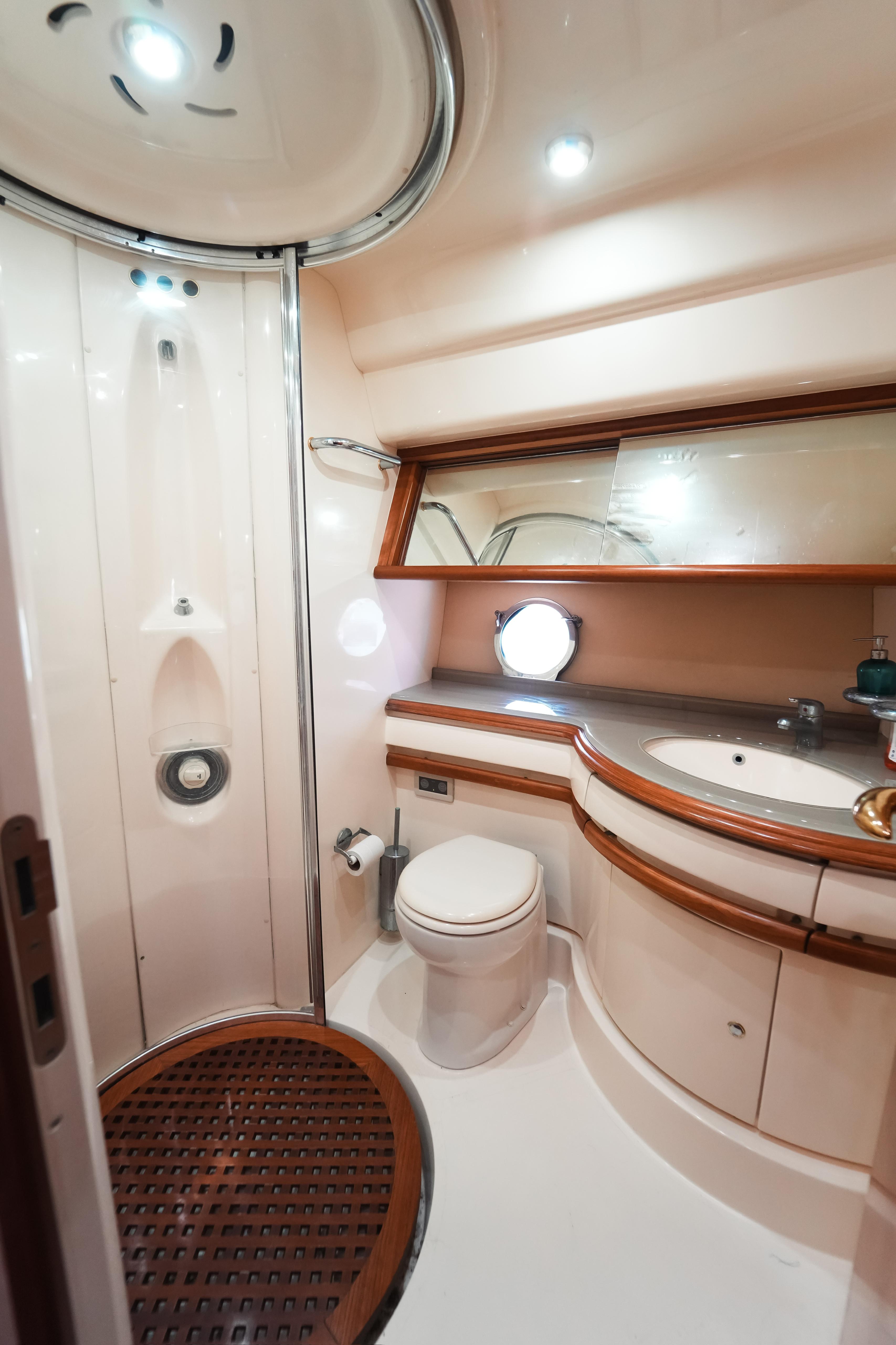 65ft Azimut A