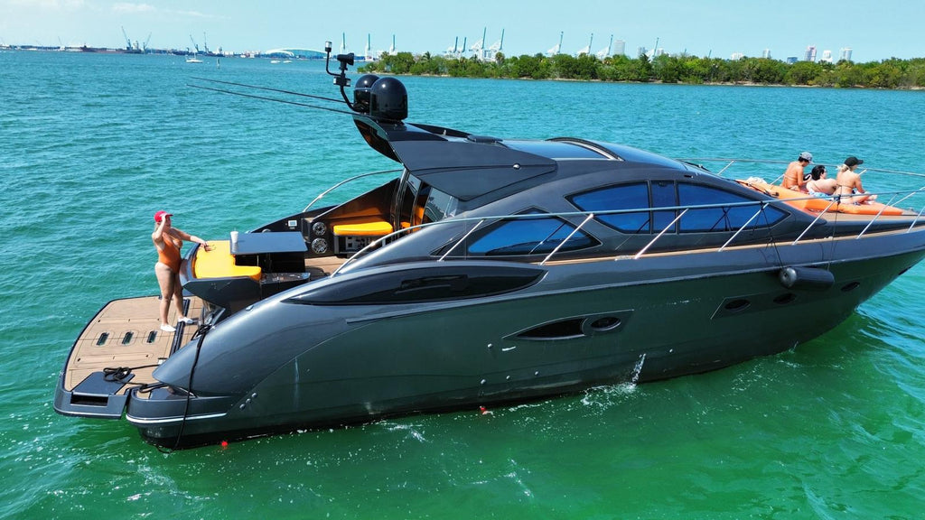 60 FT Azimut Black