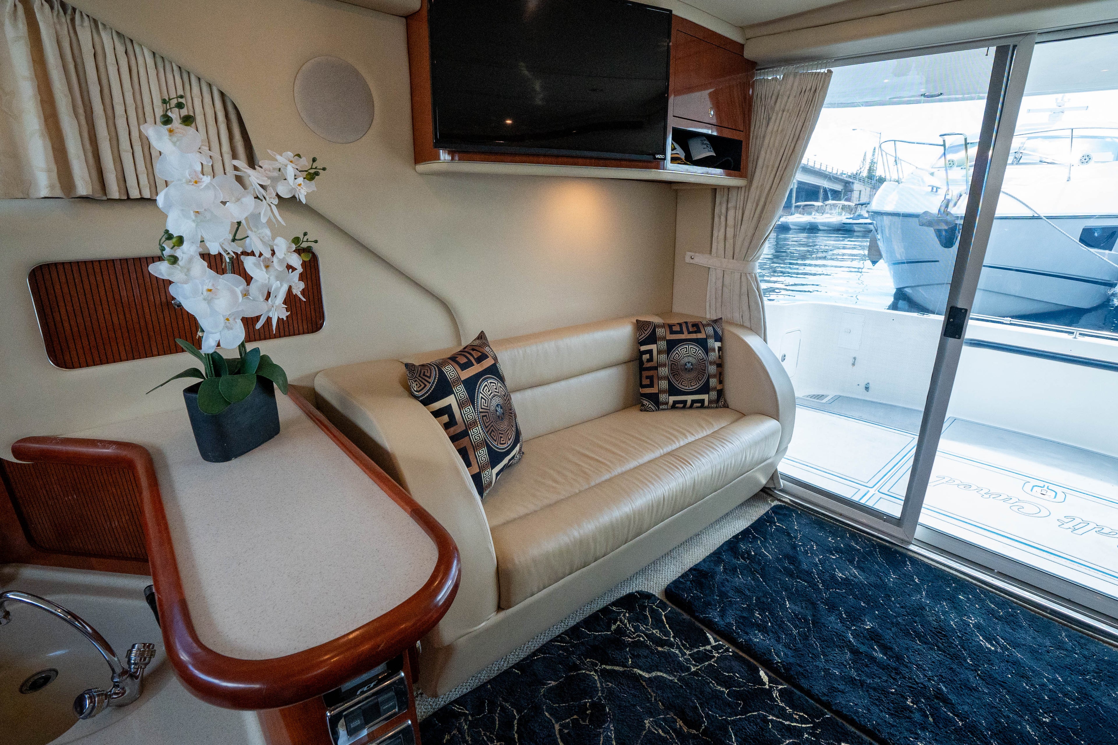 50FT Sea Ray Liv