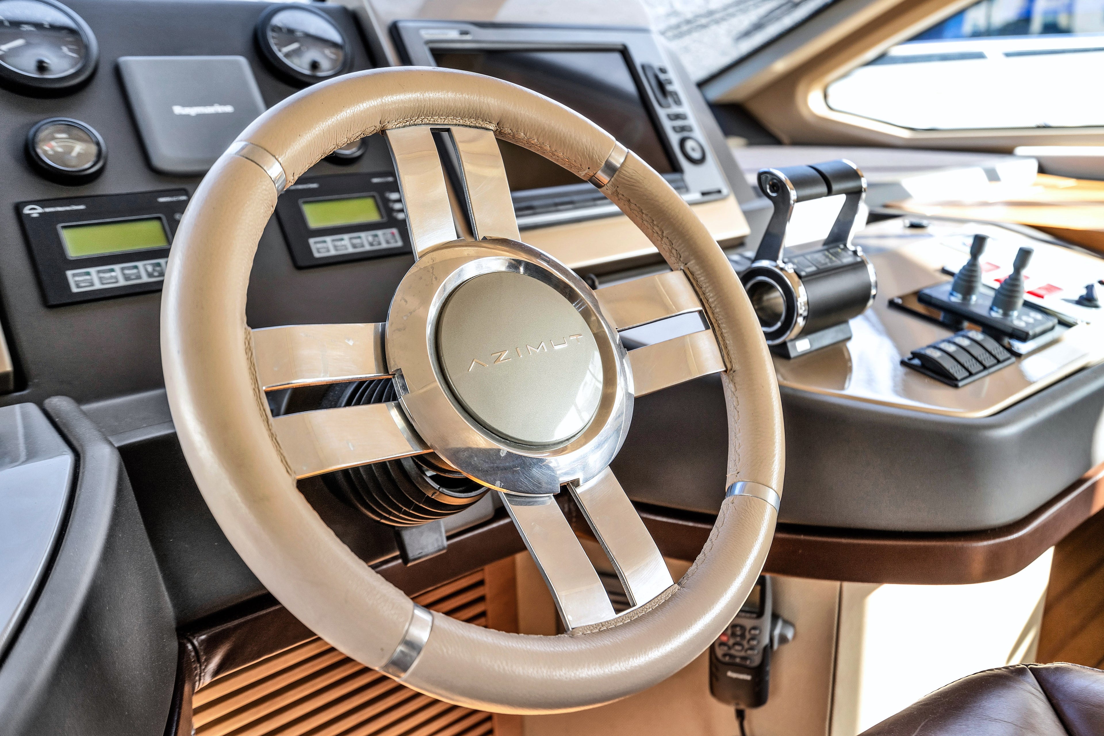 60FT Azimut