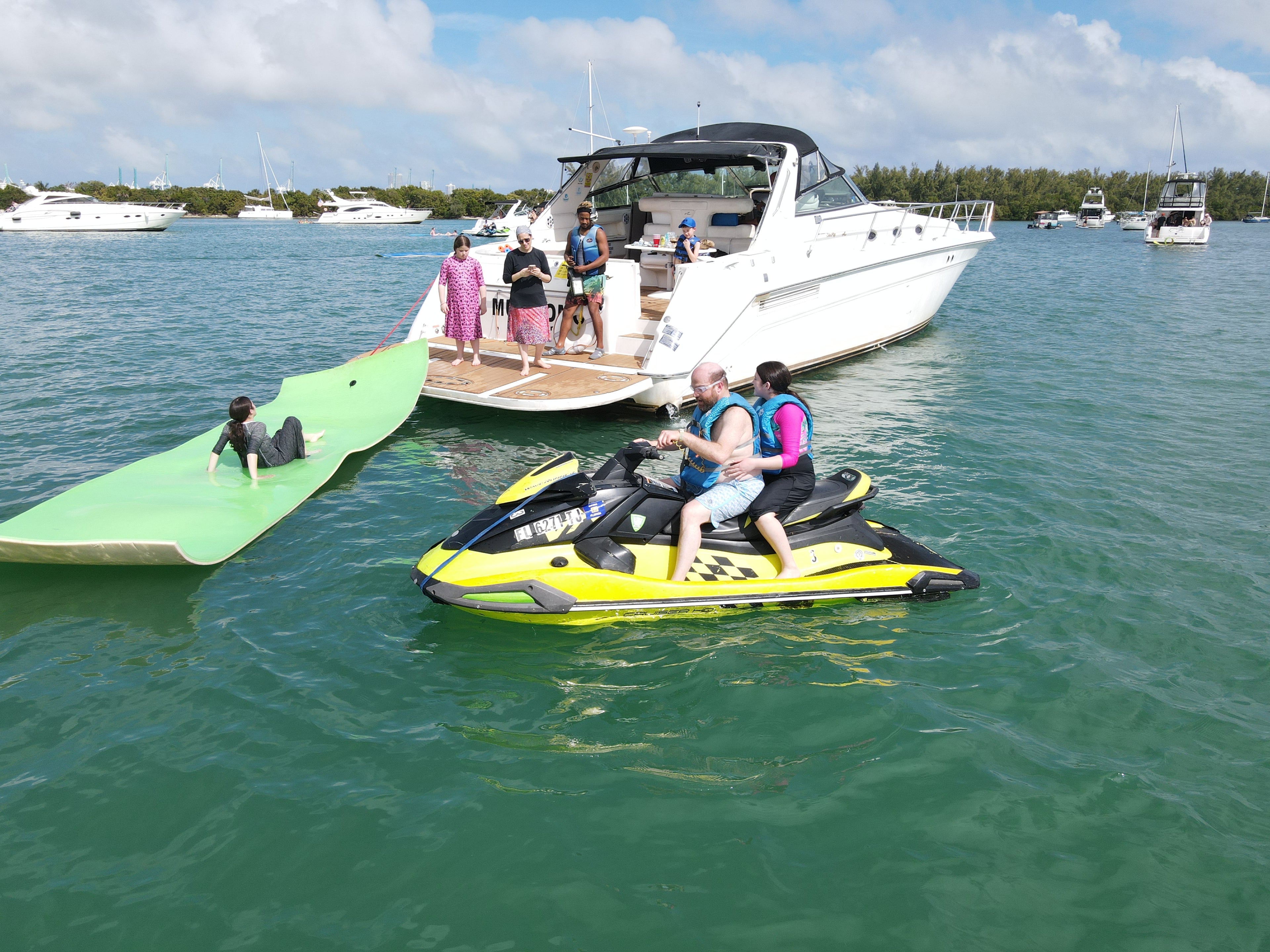 55ft Sea Ray Mundomo