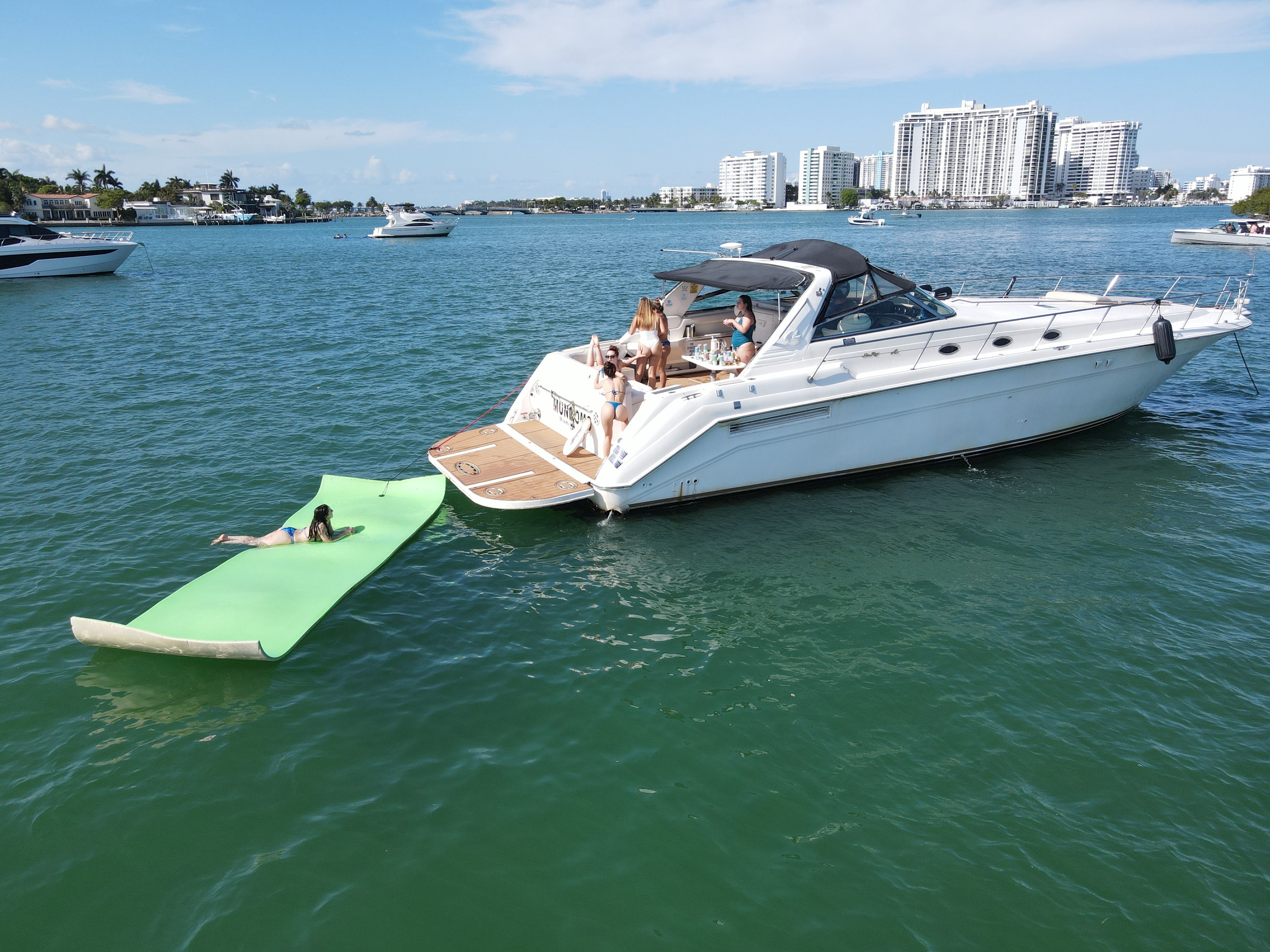 55ft Sea Ray Mundomo