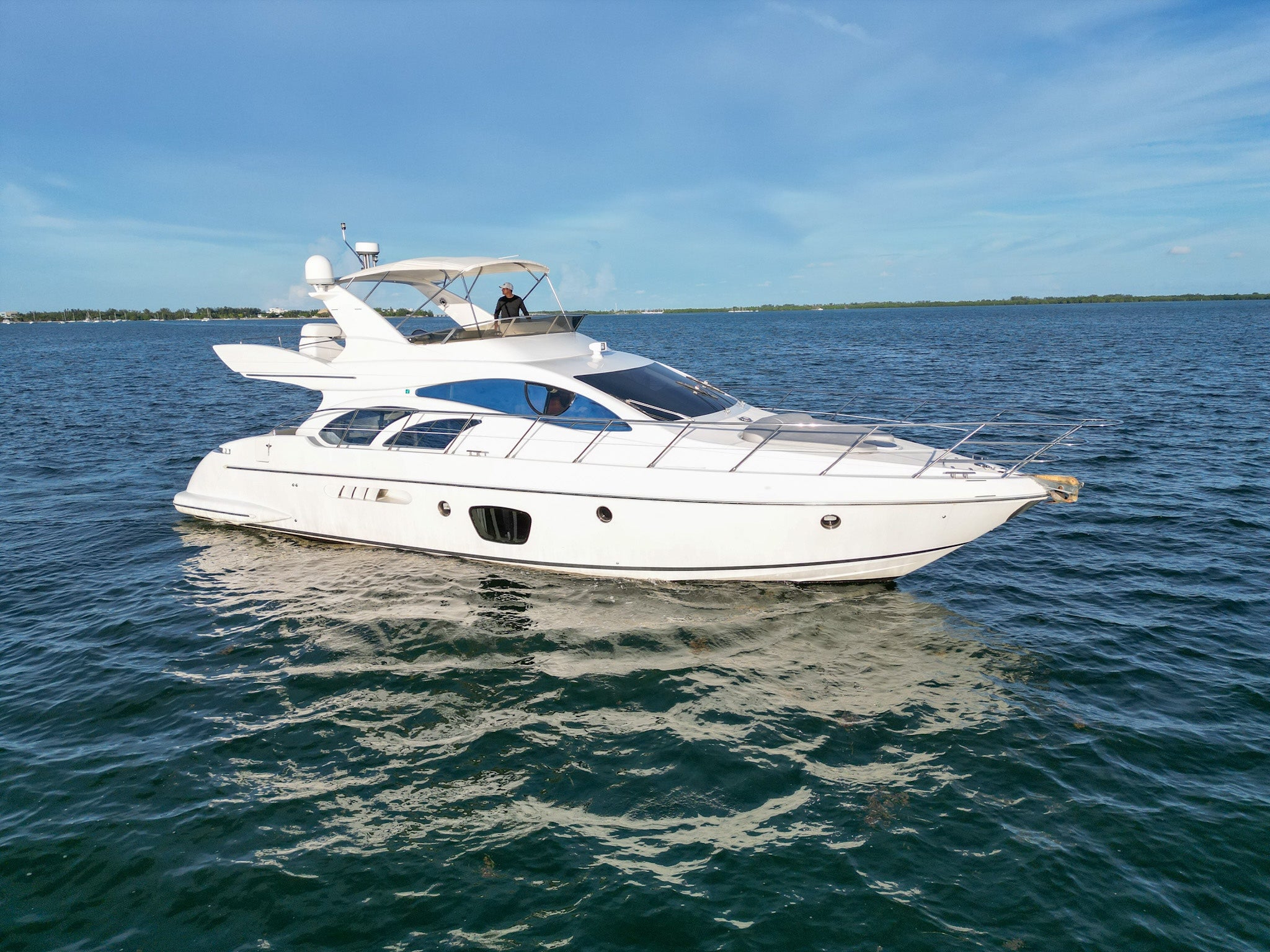 60 FT Azimut Luxury Charter