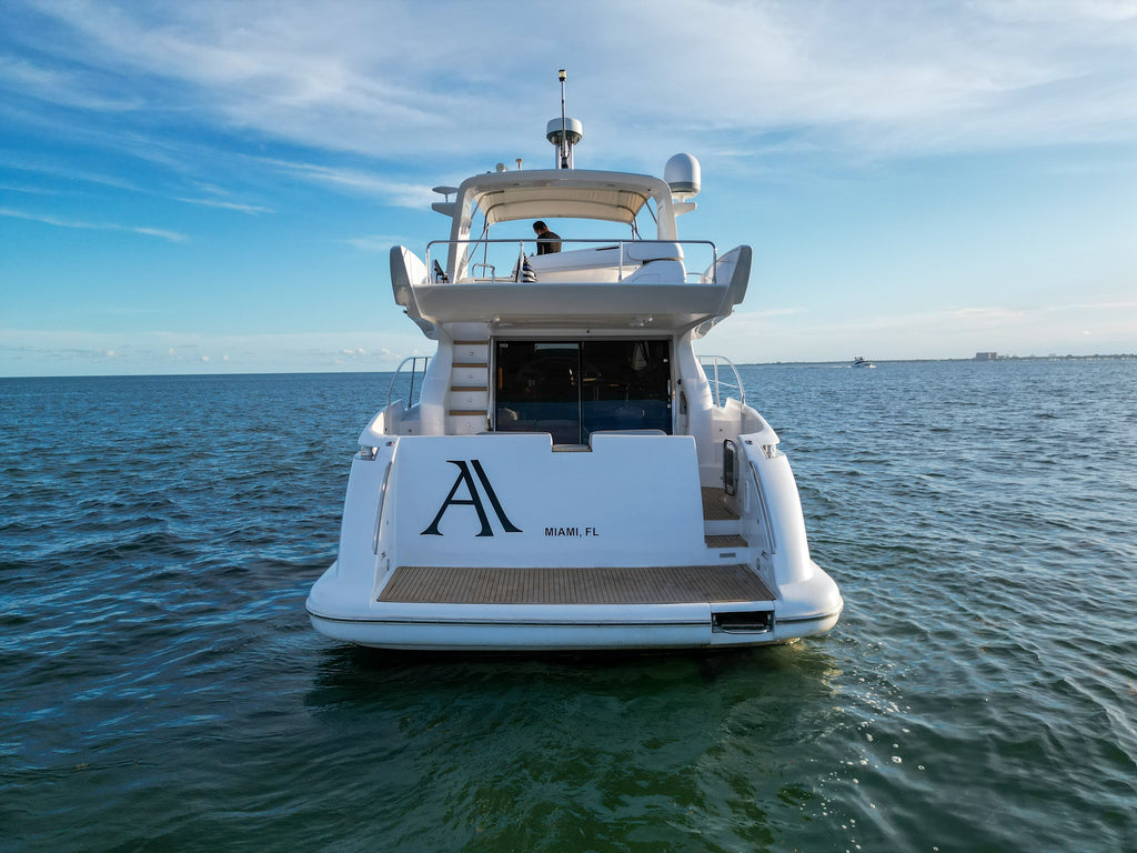 60 FT Azimut Luxury Charter