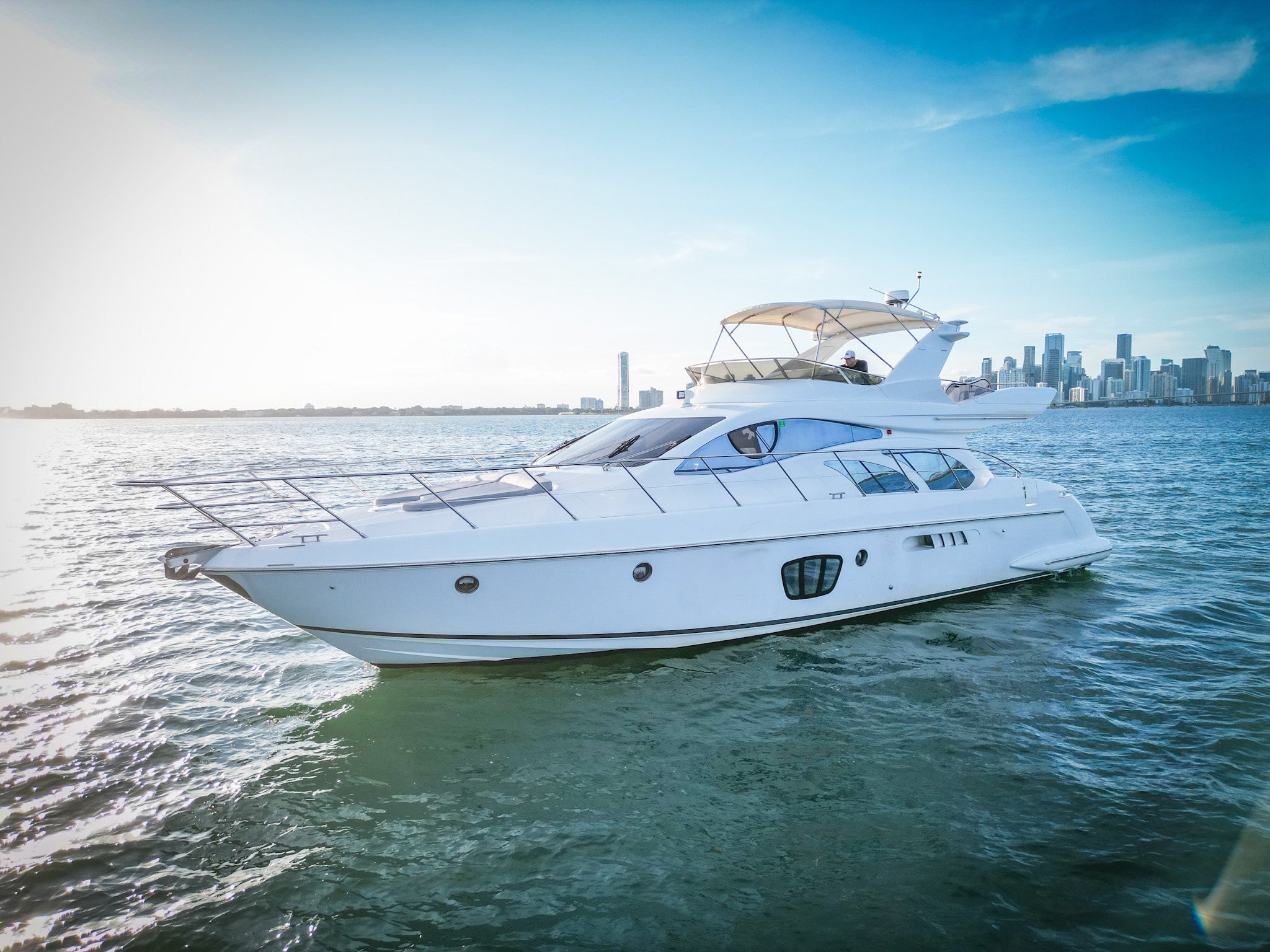 60 FT Azimut Luxury Charter