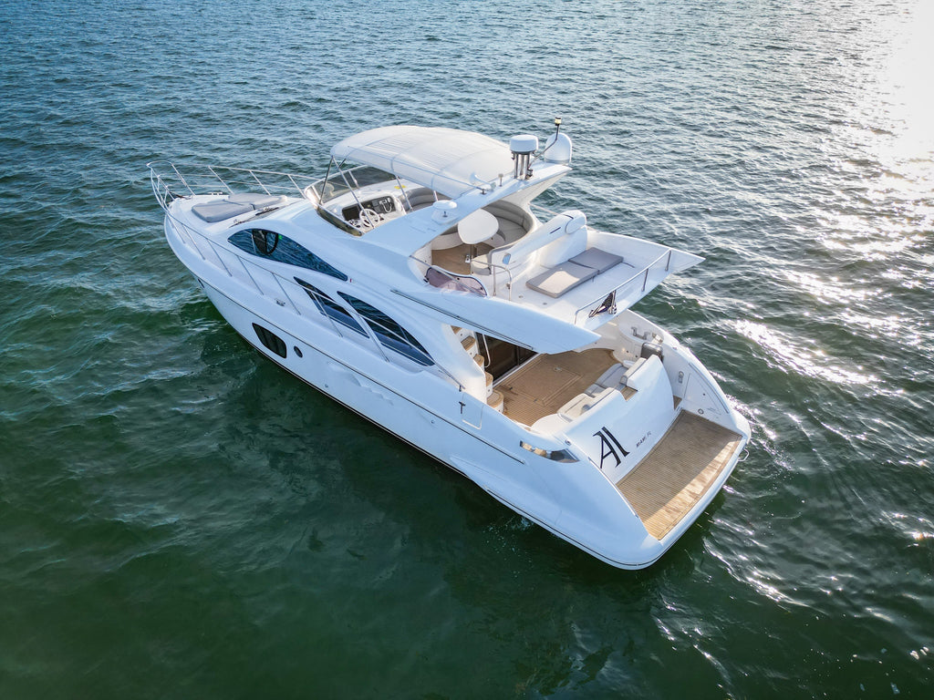 60 FT Azimut Luxury Charter