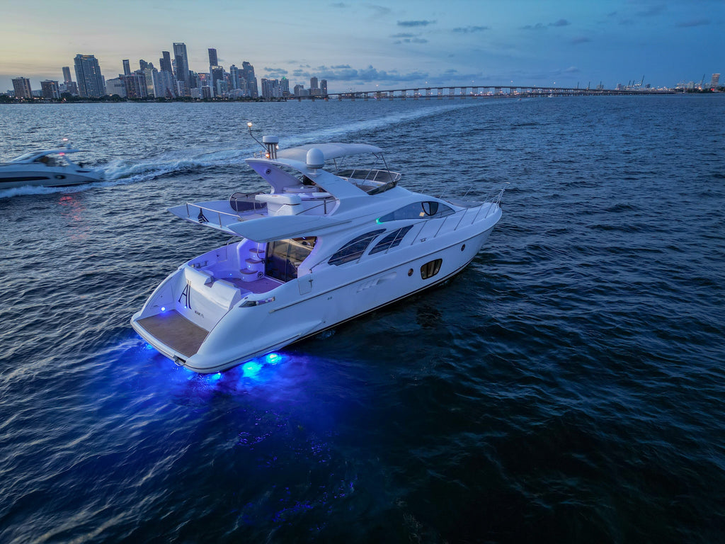 60 FT Azimut Luxury Charter