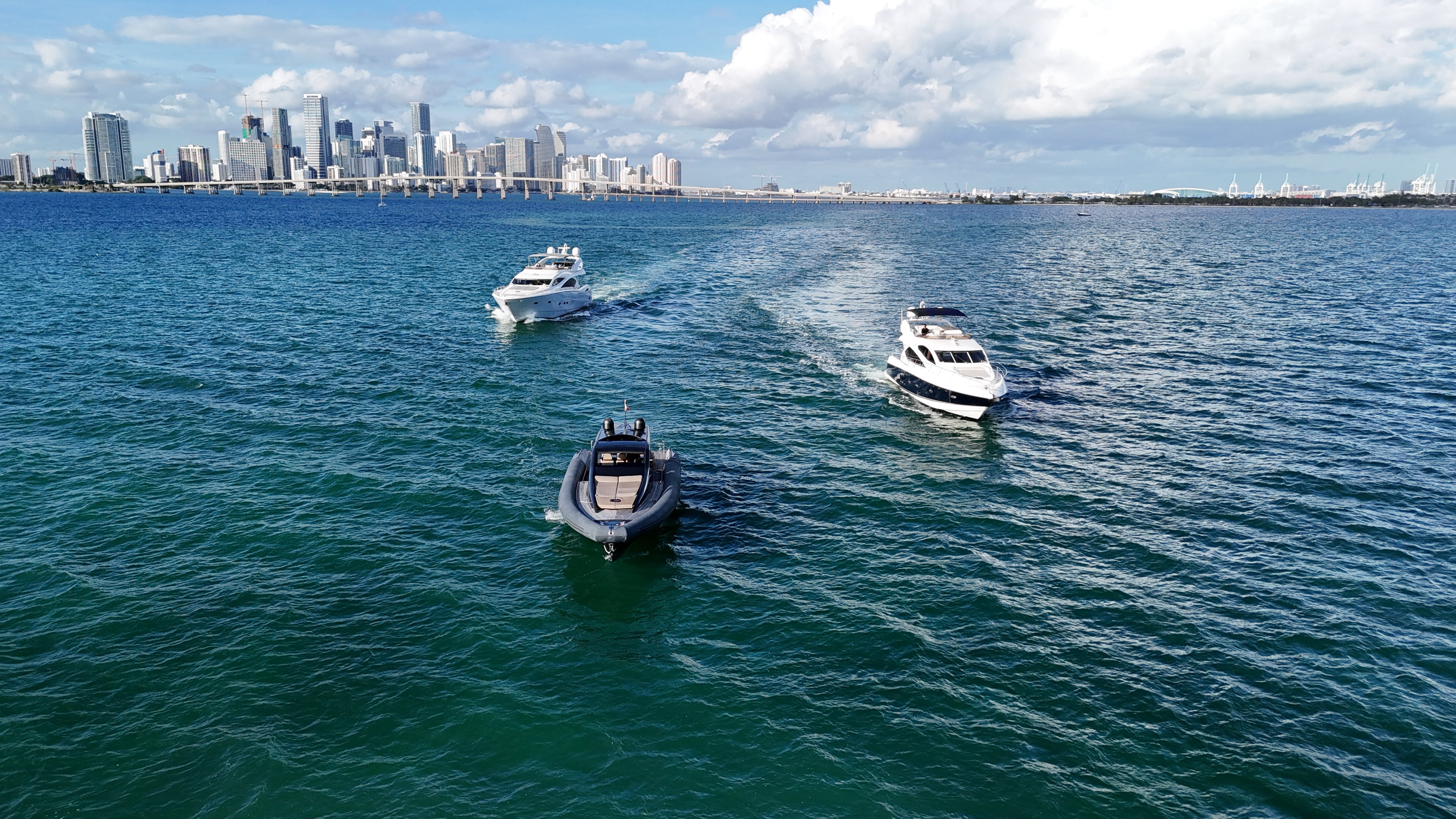 90FT Deep Blue