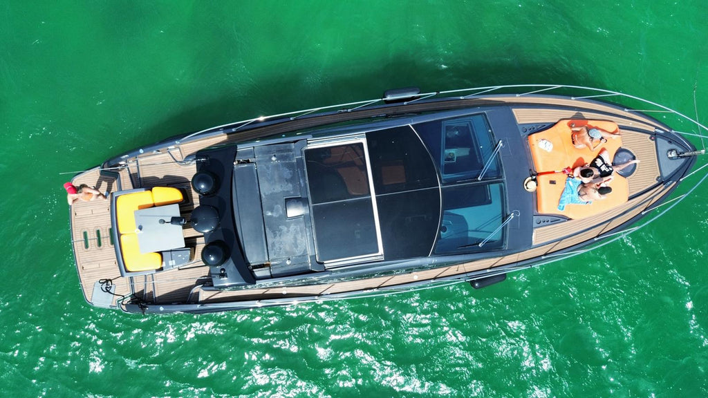 60 FT Azimut Black