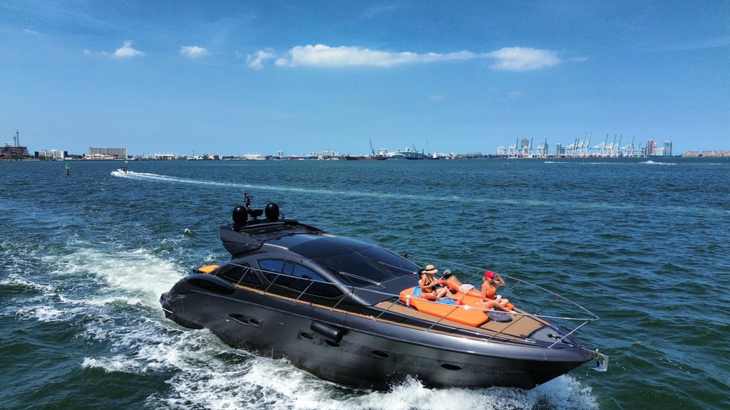 60 FT Azimut Black