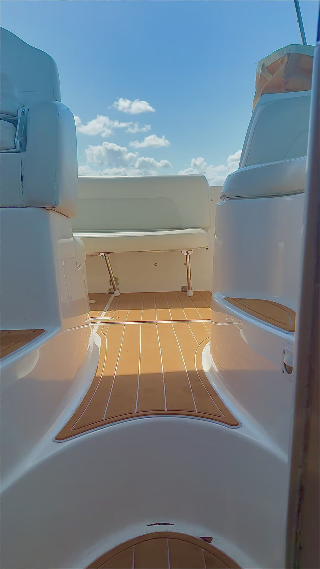 33FT Chaparral Signature