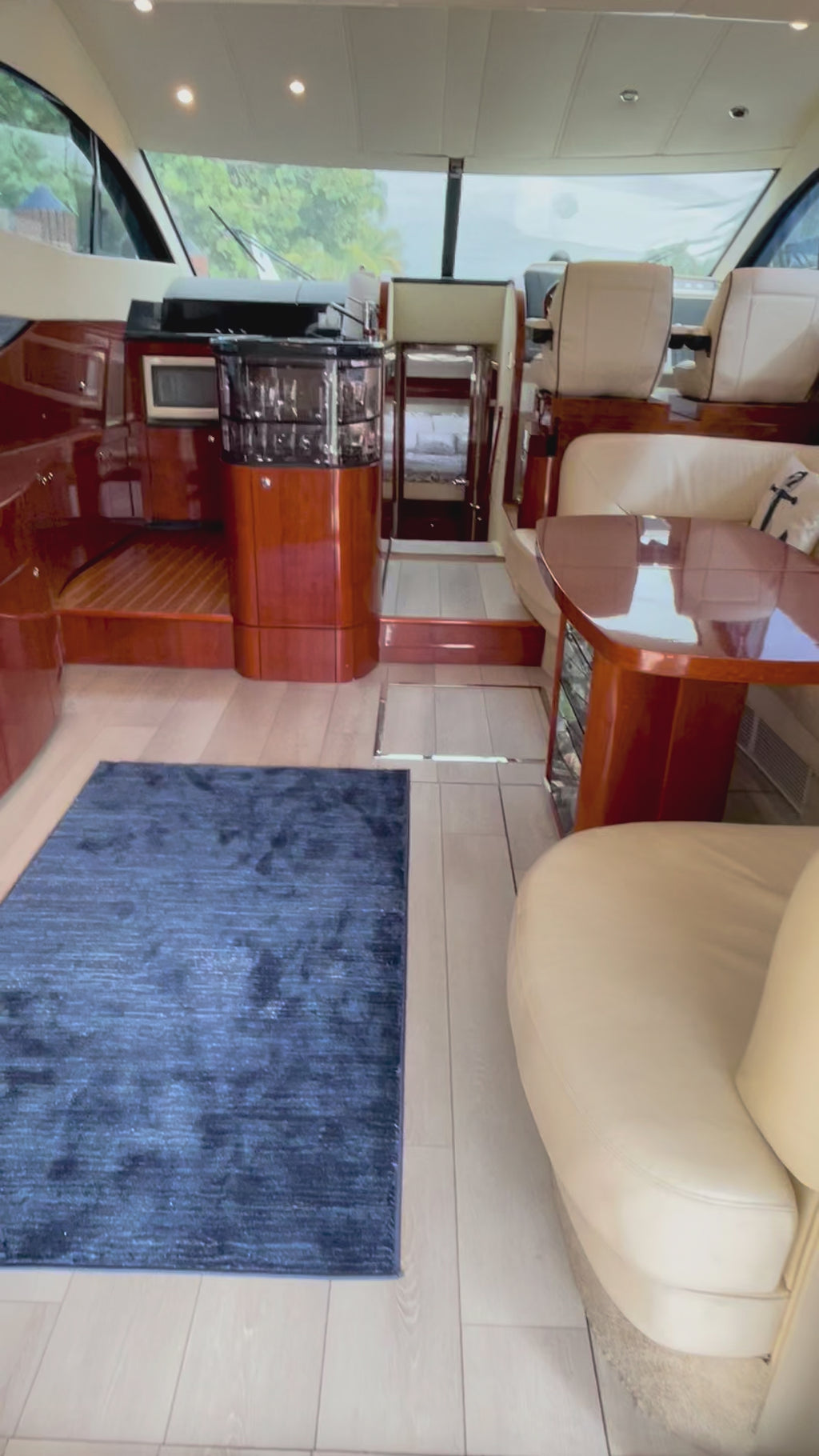 55FT Flybridge