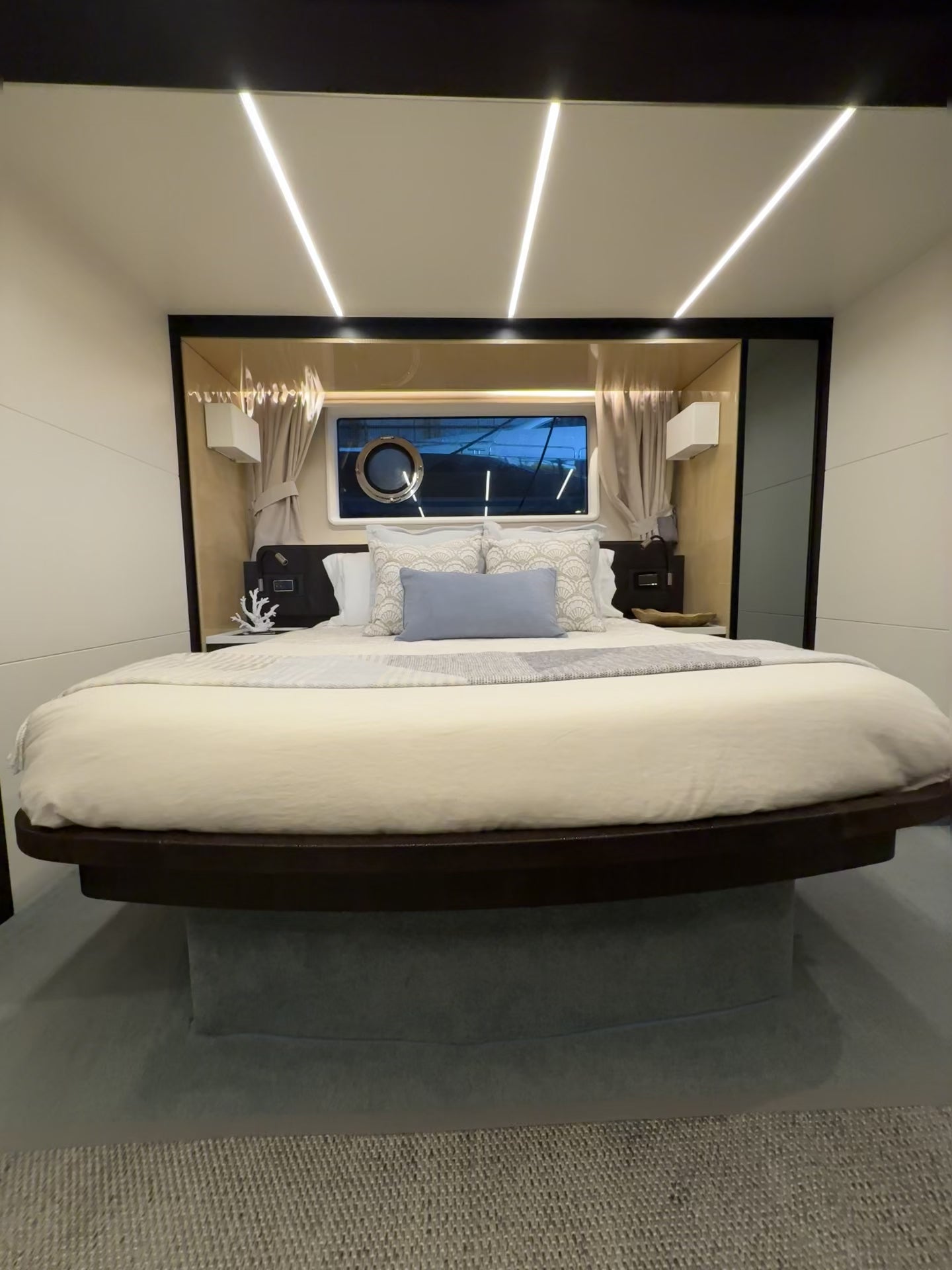 68ft Azimut The One
