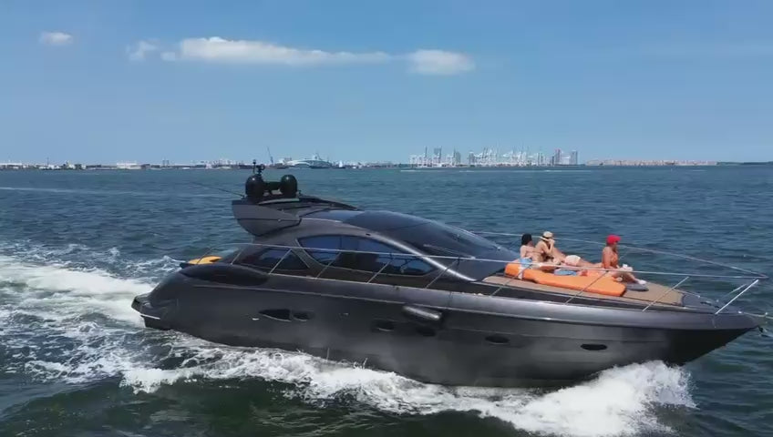 60 FT Azimut Black
